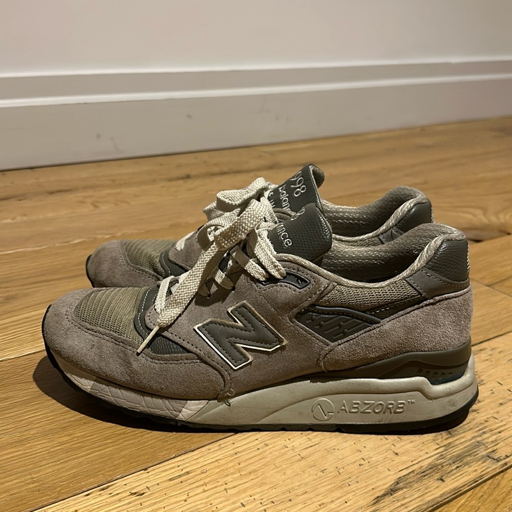 998 New Balance Gray Sneakers - Size 7 US
